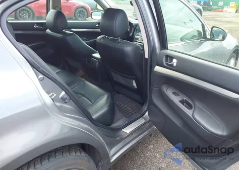 2015 Infiniti Q40 из США, поврежденный, VIN JN1CV6AR5FM524683